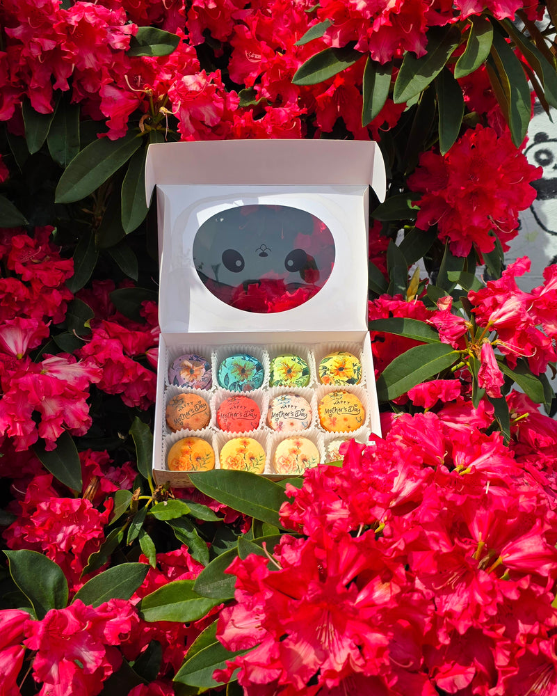
                  
                    Mother's Day Gift Set
                  
                